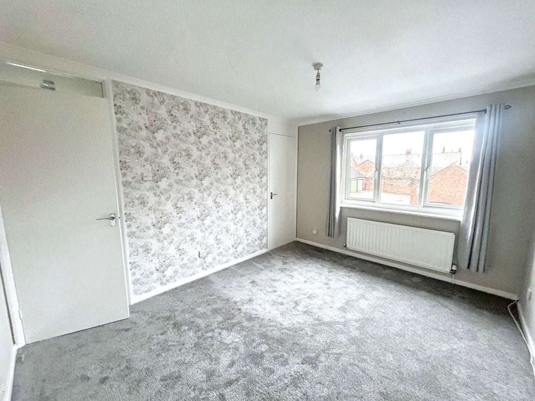 Property image 5 of 9