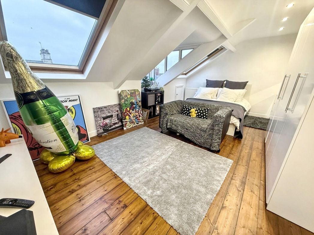 Property image 23 of 27