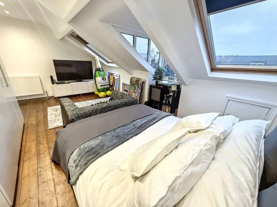 Property image 24 of 27