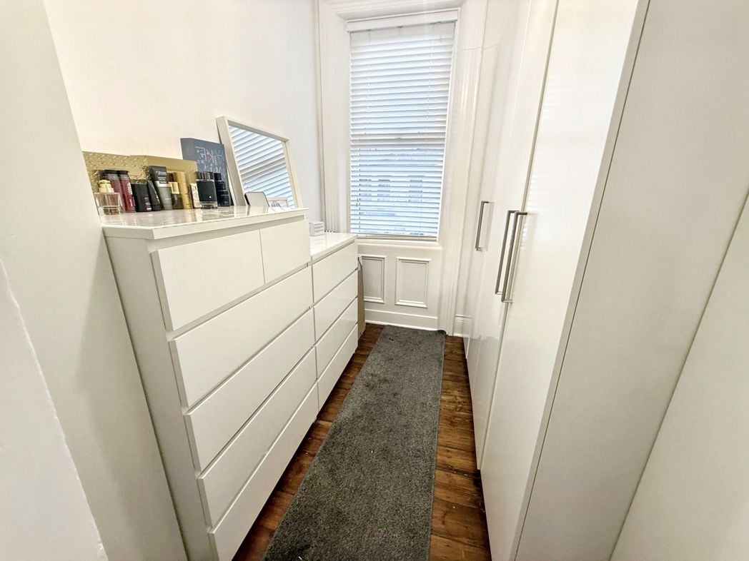 Property image 21 of 27