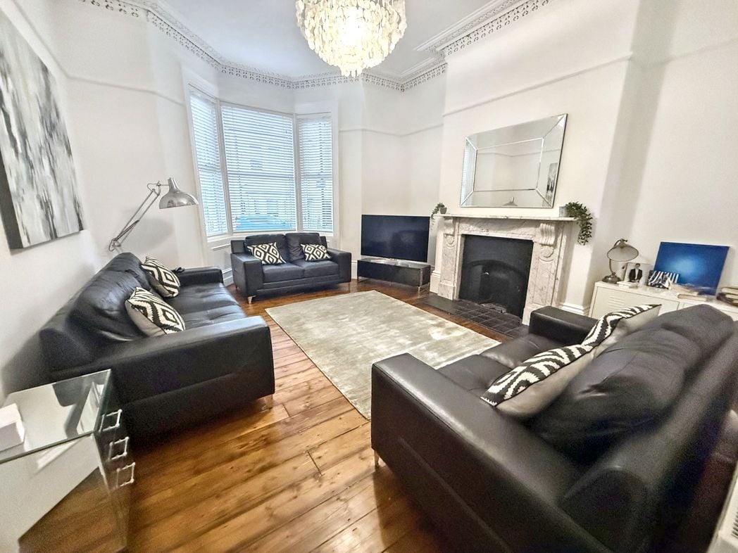 Property image 2 of 27