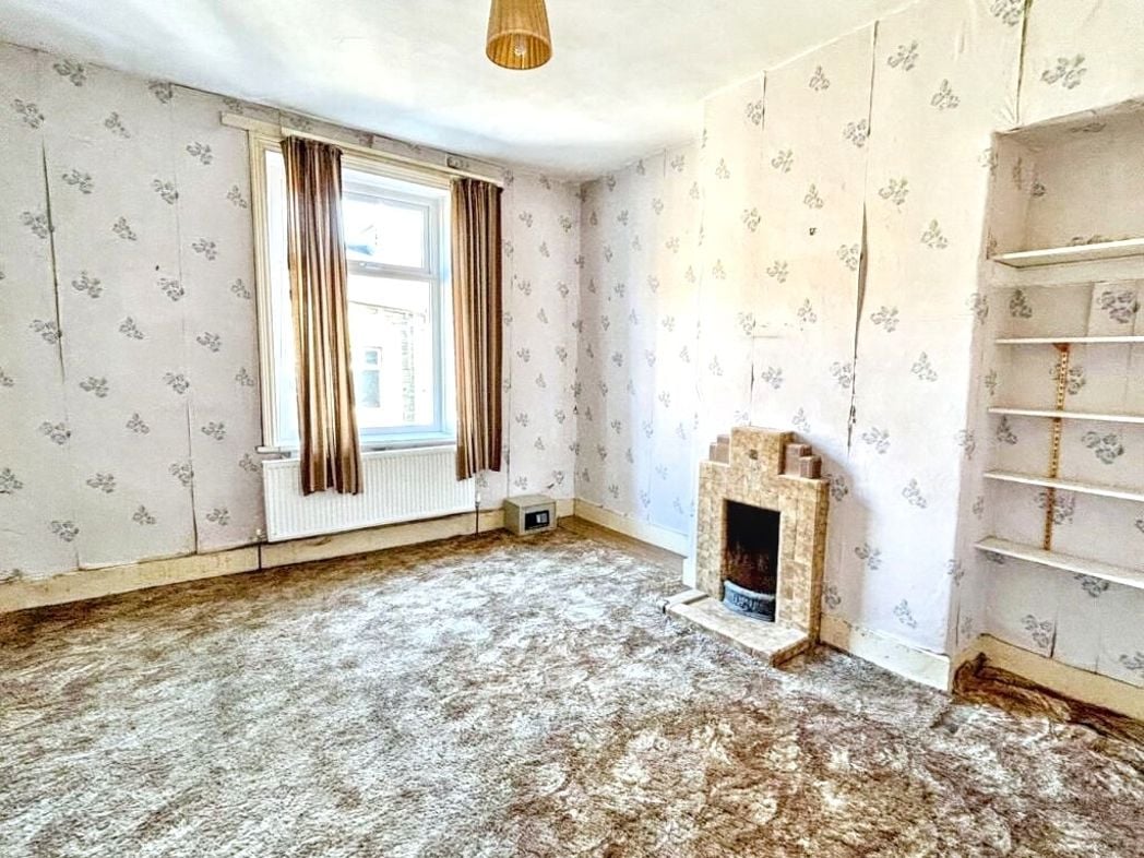 Property image 2 of 6