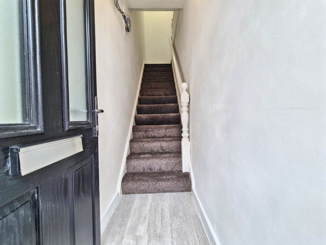 Property image 4 of 18