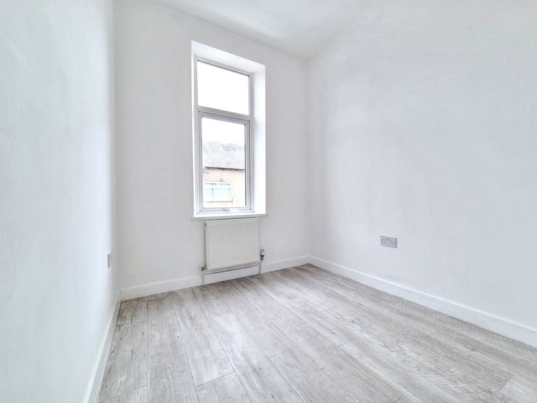 Property image 12 of 18