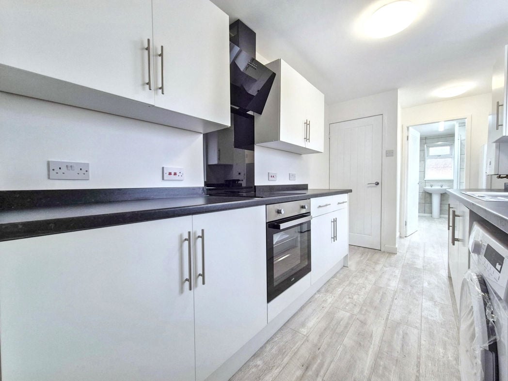 Property image 13 of 18