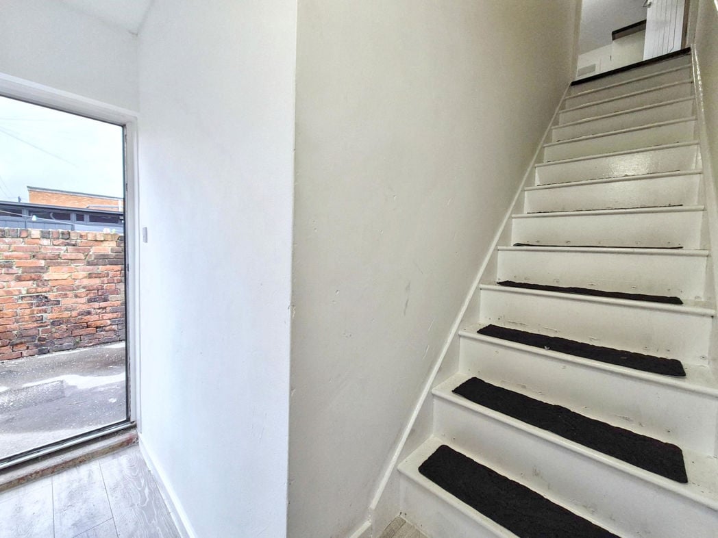 Property image 17 of 18