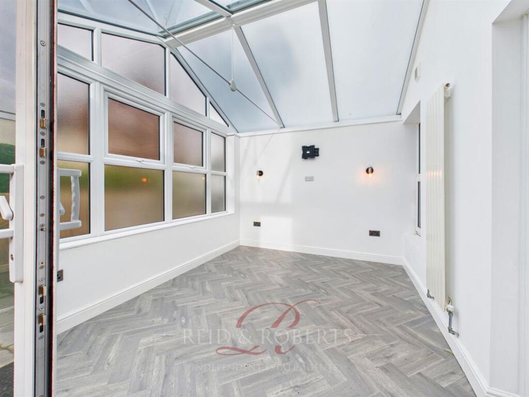 Property image 7 of 19