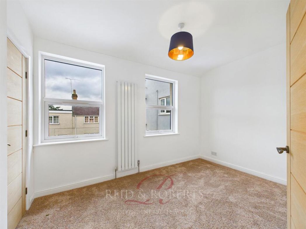 Property image 16 of 19