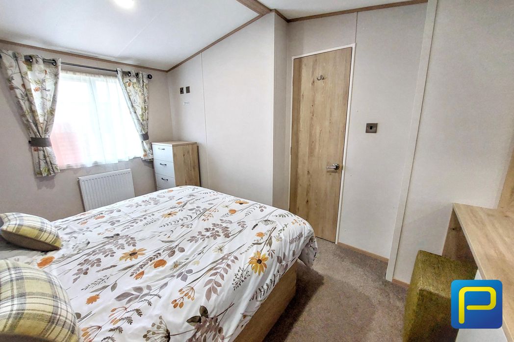Property image 12 of 20