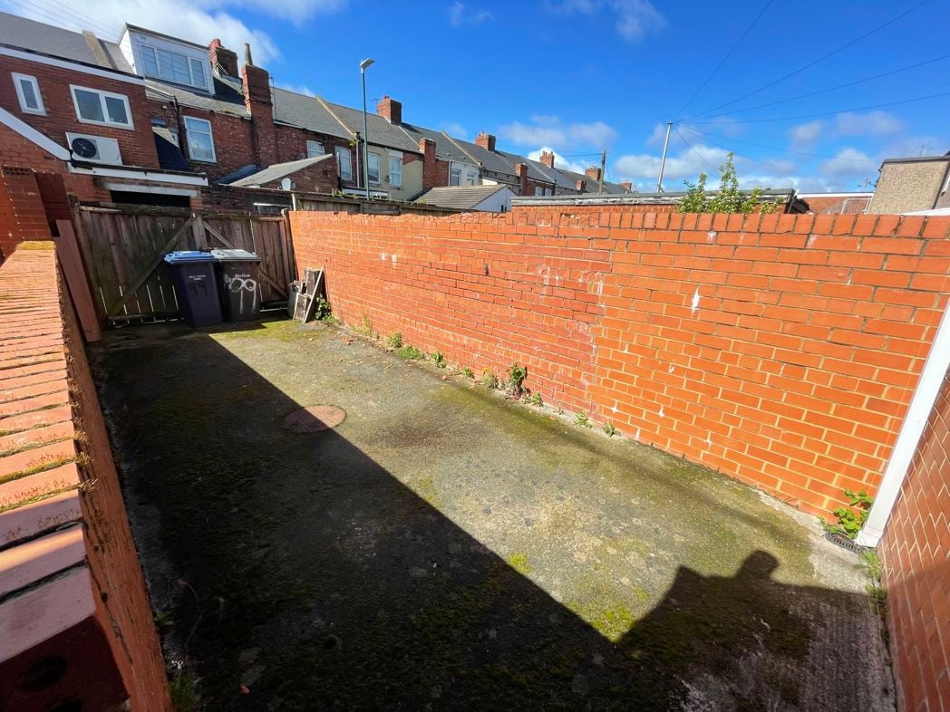 Property image 8 of 8
