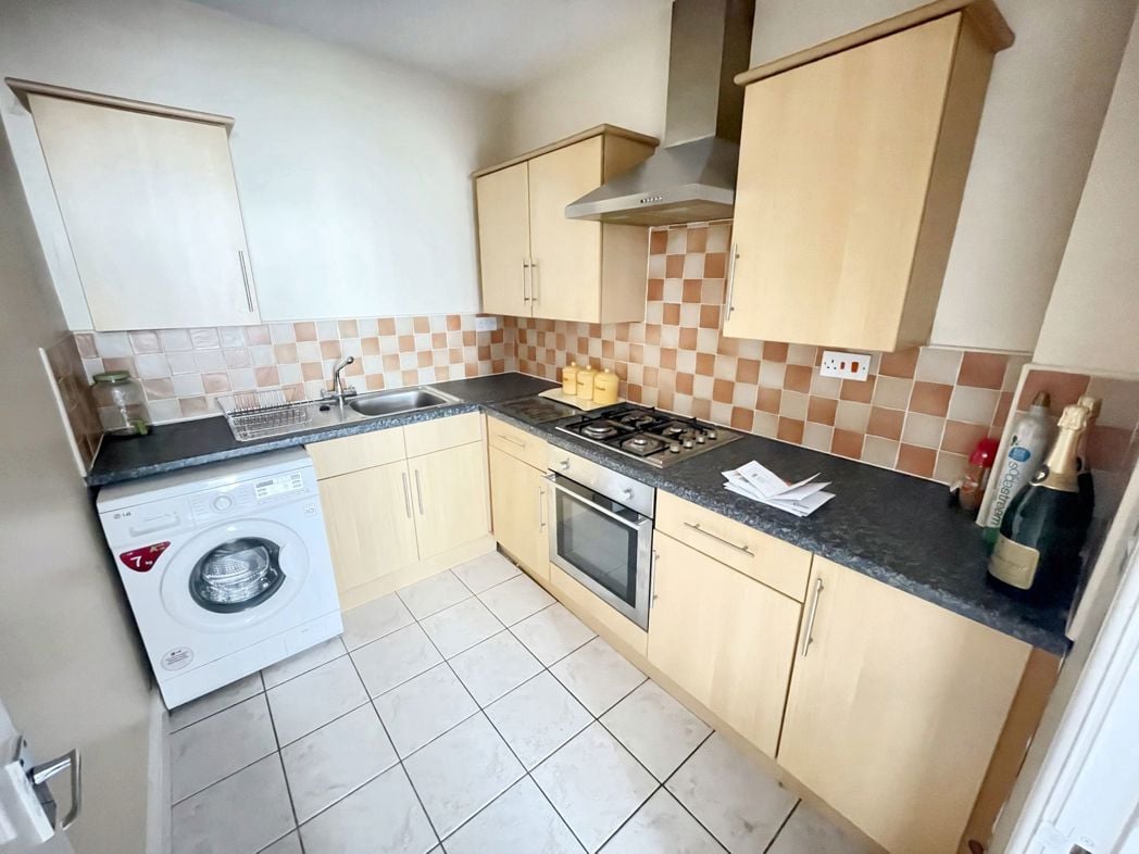 Property image 4 of 8