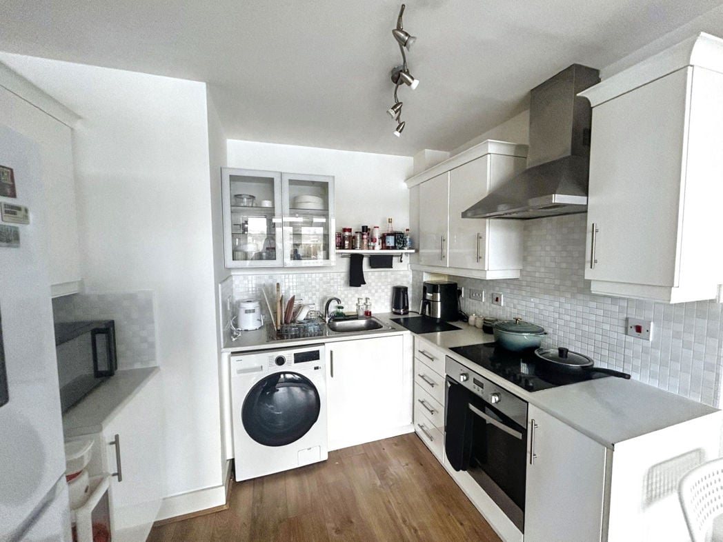 Property image 6 of 12