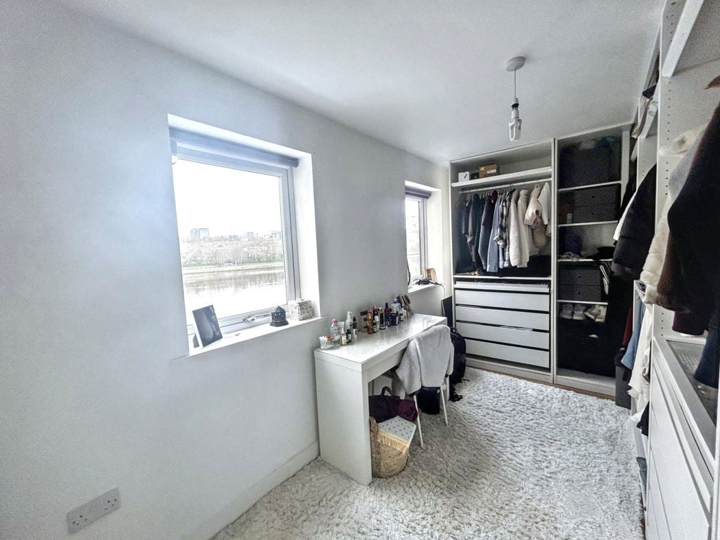 Property image 11 of 12
