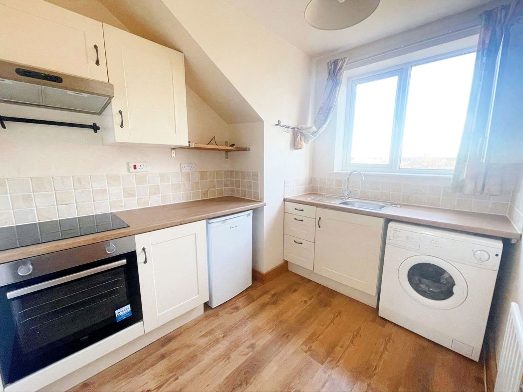 Property image 3 of 9