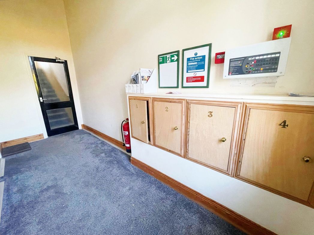 Property image 7 of 9