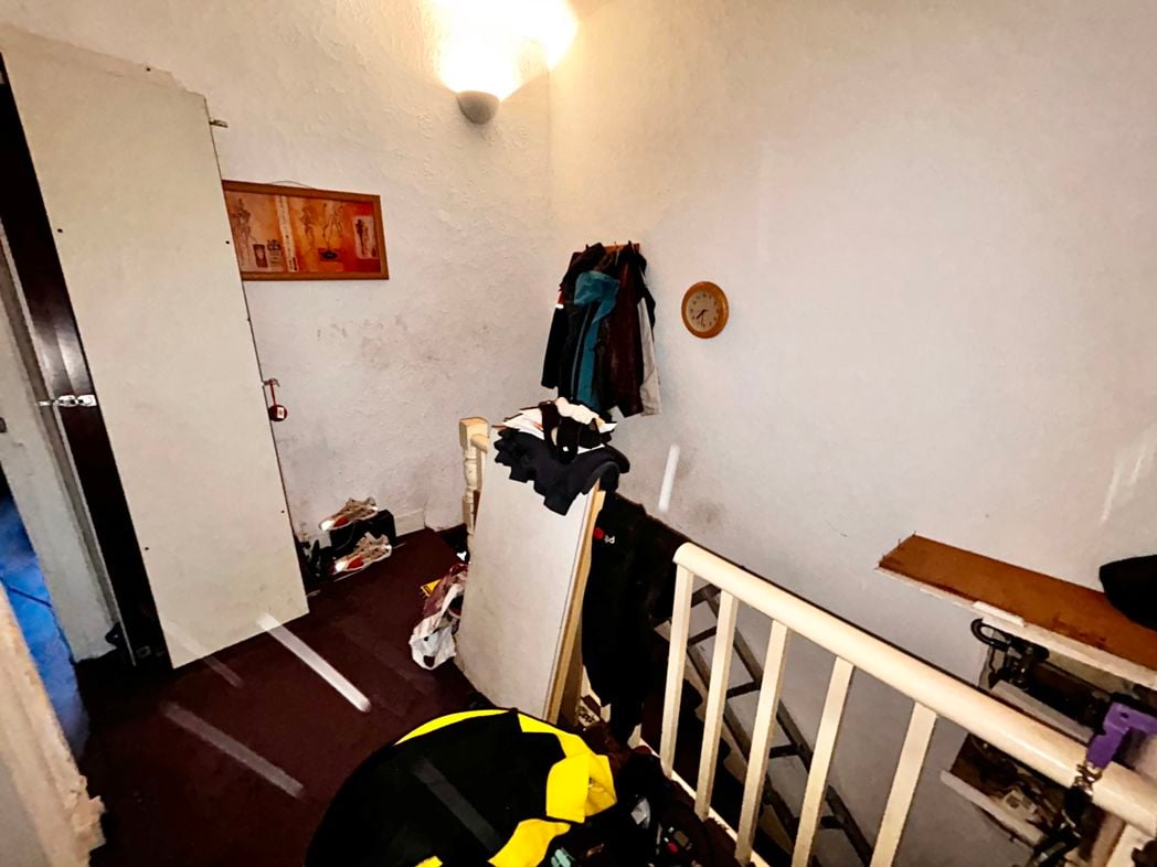 Property image 4 of 8