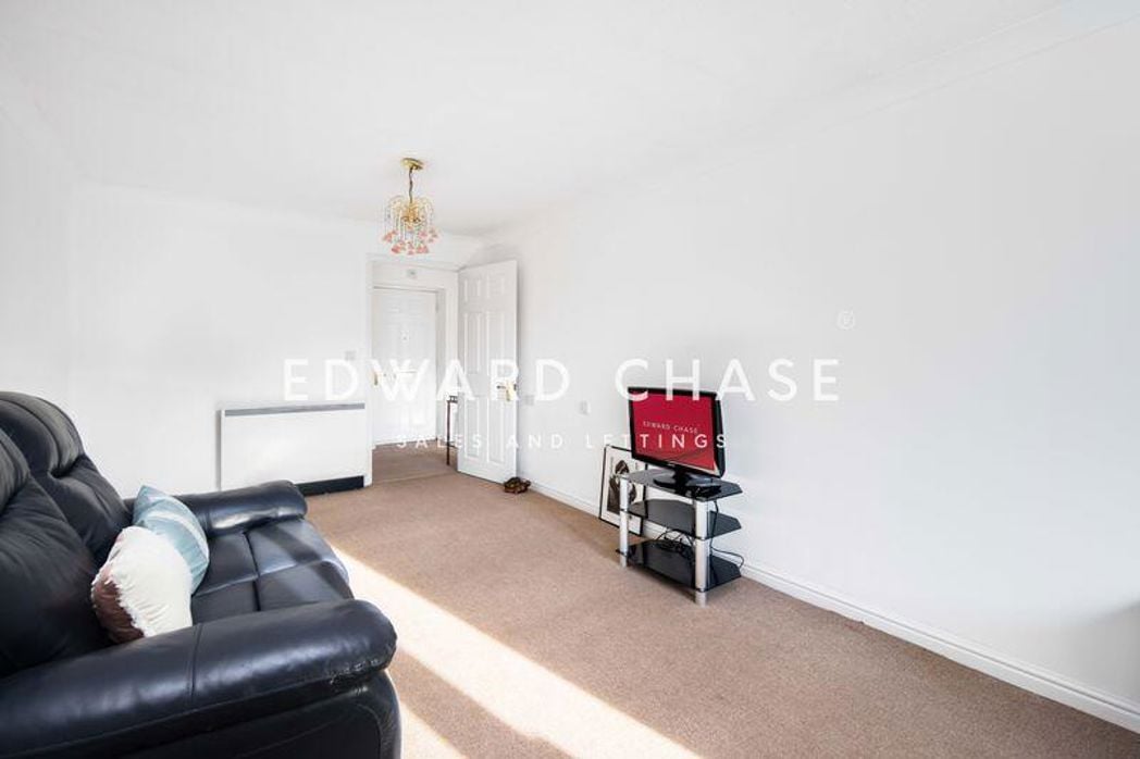 Property image 5 of 15