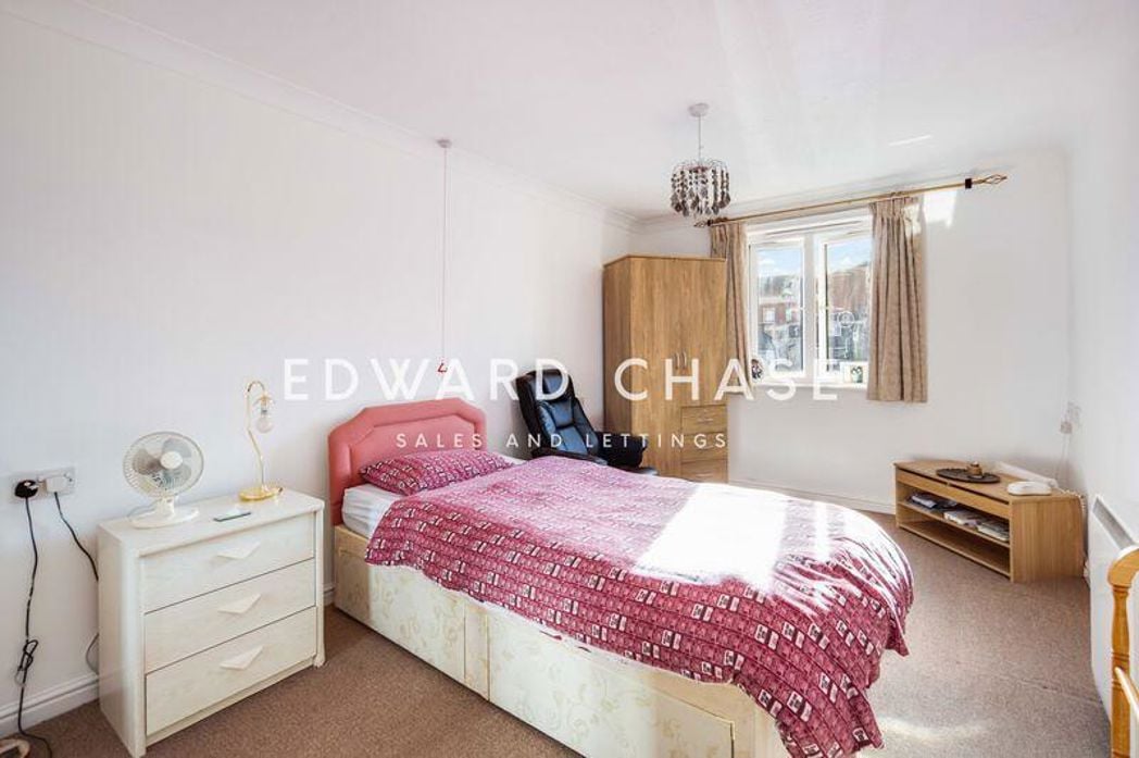 Property image 7 of 15