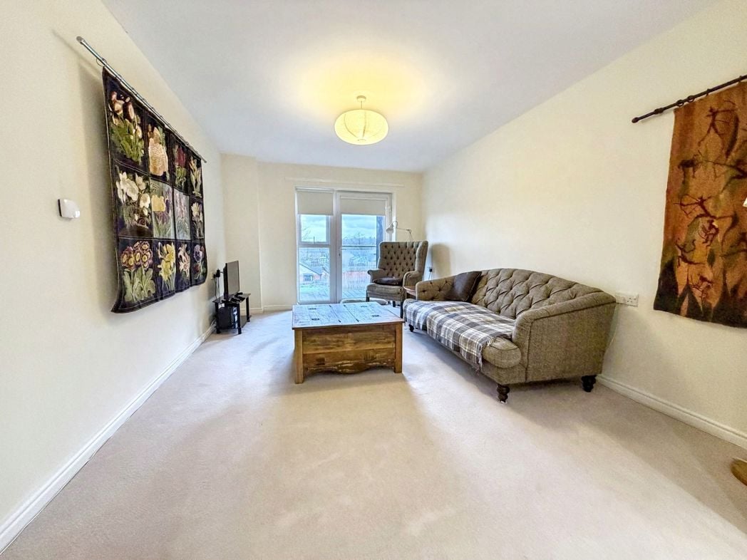 Property image 2 of 28