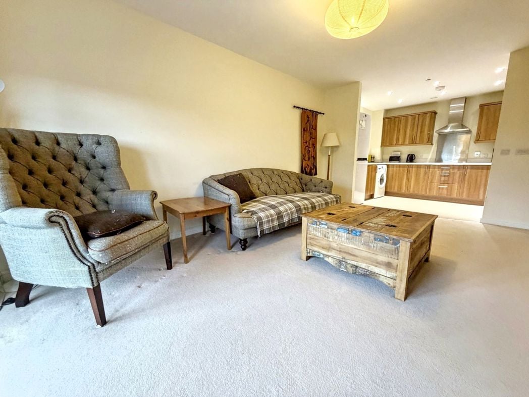 Property image 6 of 28