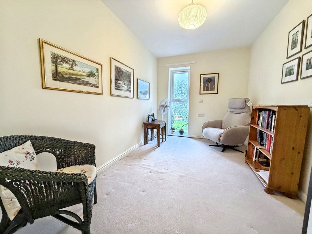 Property image 13 of 28