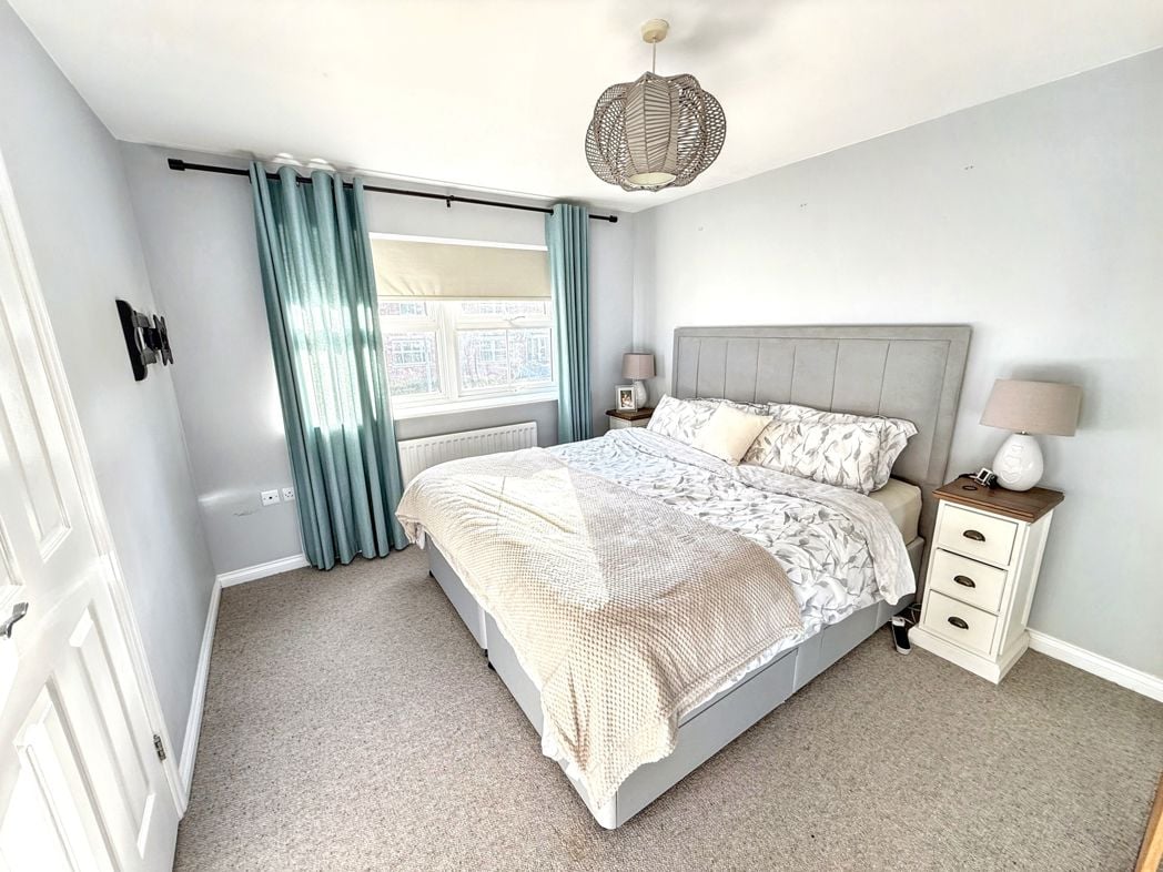 Property image 10 of 17