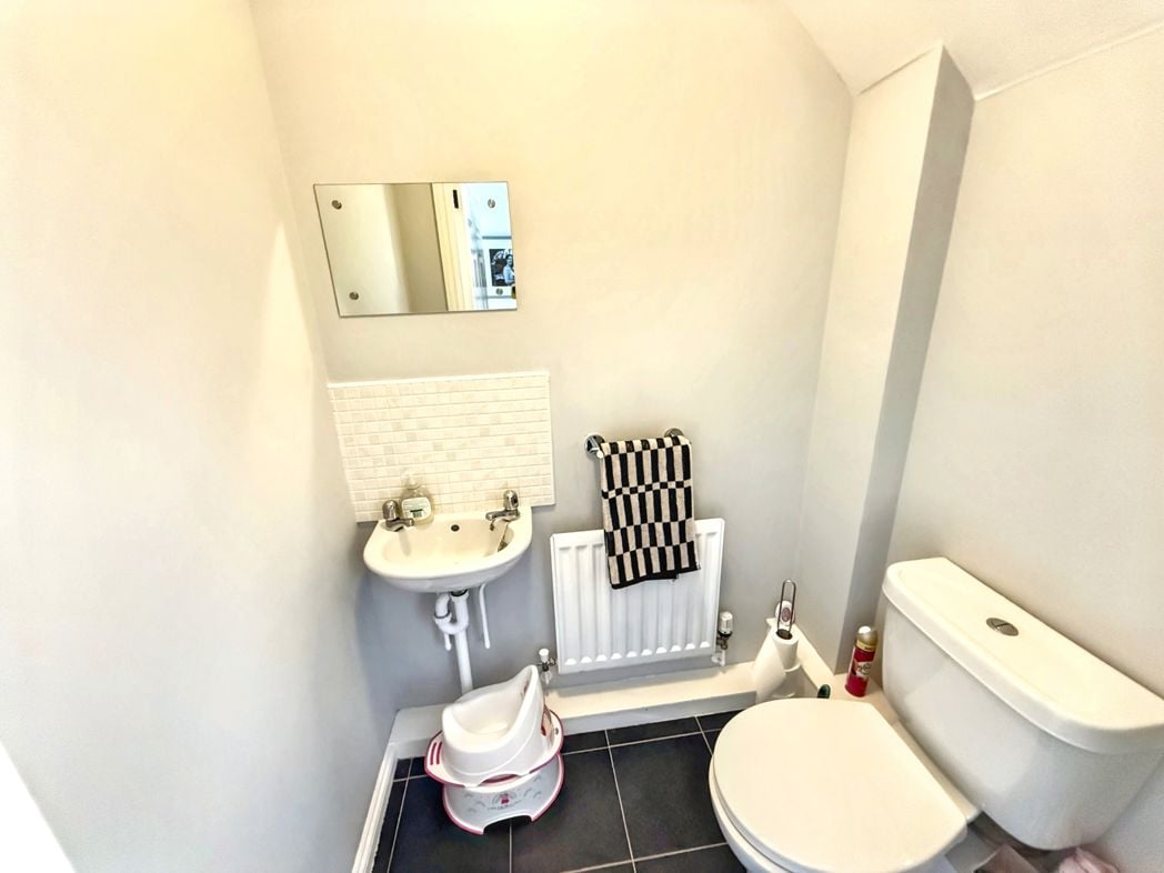 Property image 6 of 17