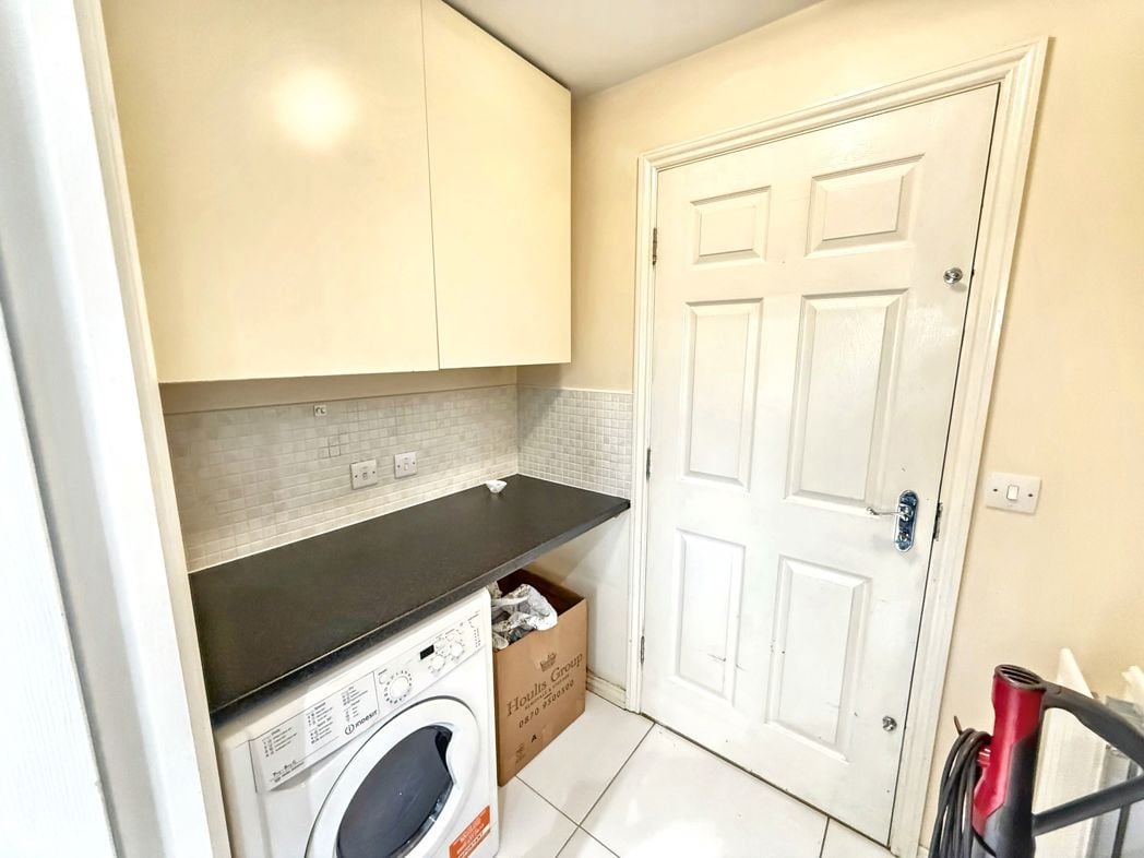 Property image 8 of 17