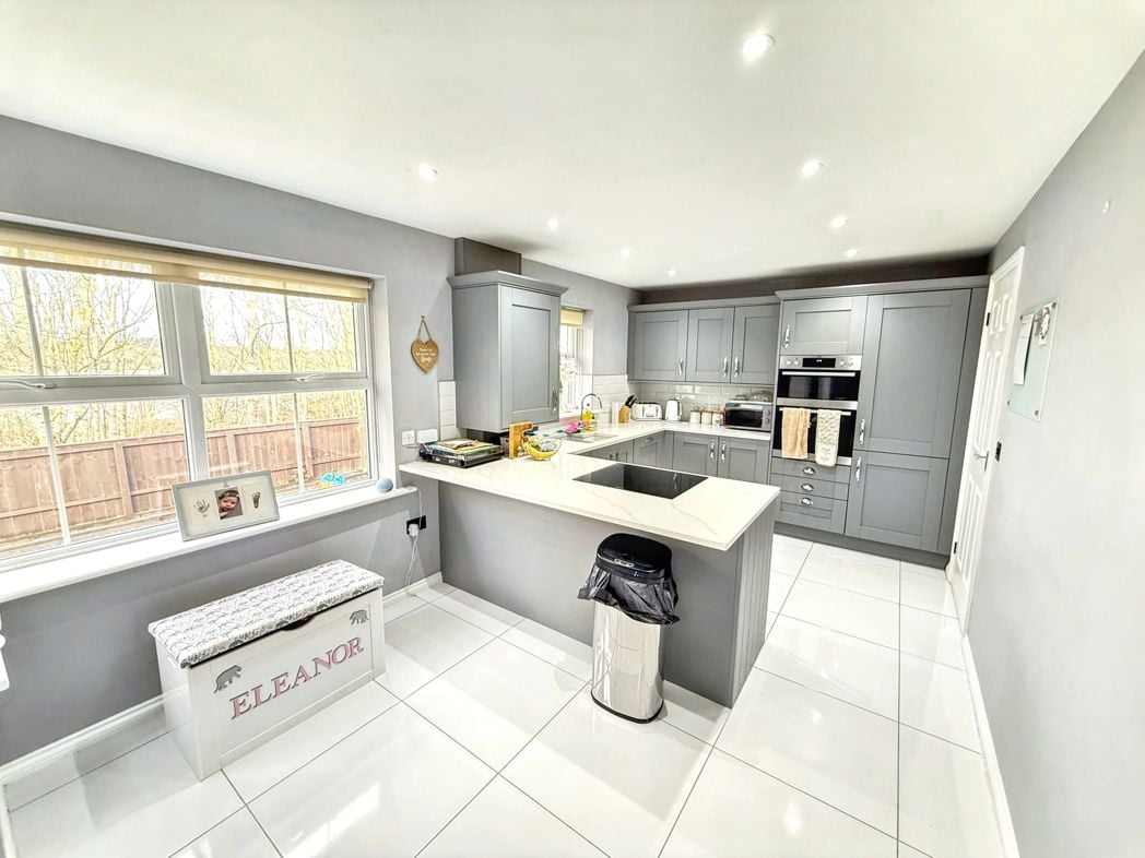 Property image 4 of 17