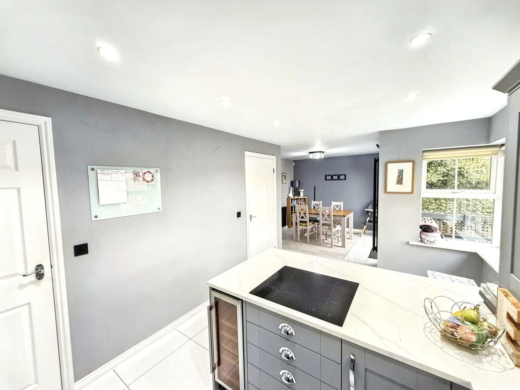 Property image 5 of 17