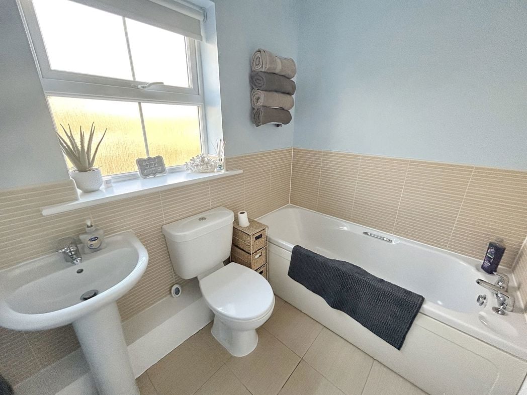 Property image 15 of 17