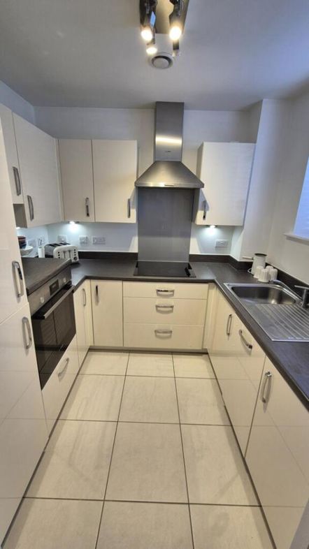 Property image 3 of 8