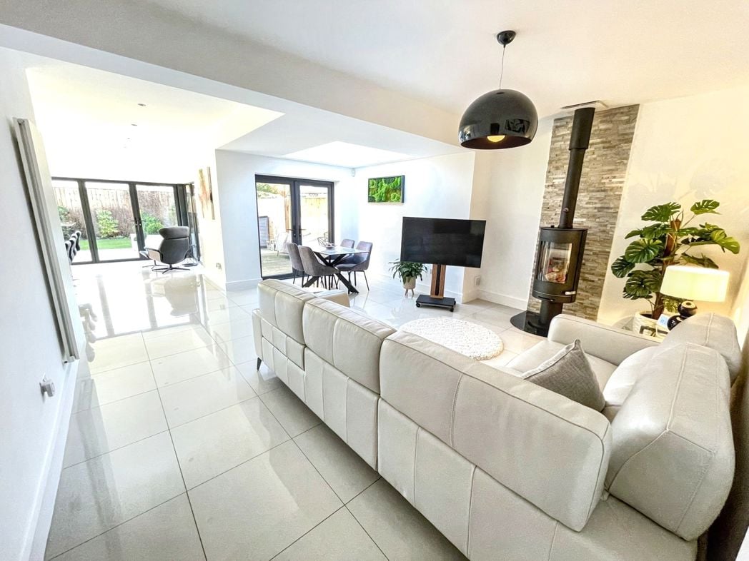 Property image 3 of 15