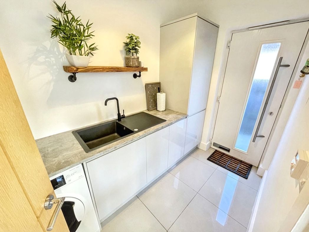 Property image 7 of 15