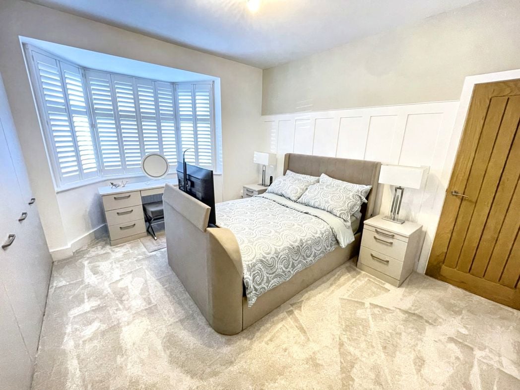 Property image 8 of 15