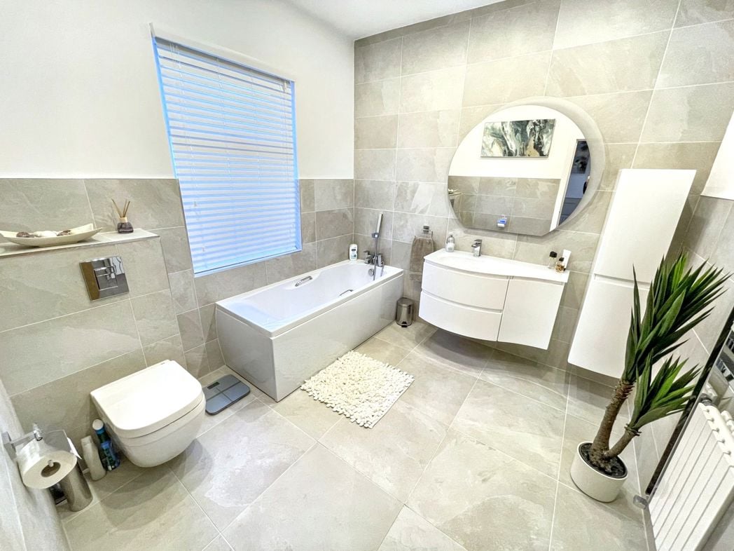 Property image 13 of 15