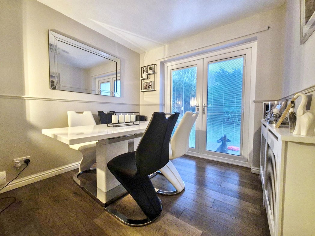 Property image 10 of 26