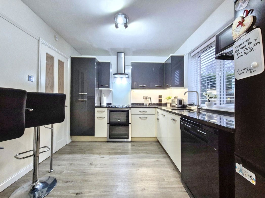 Property image 3 of 26