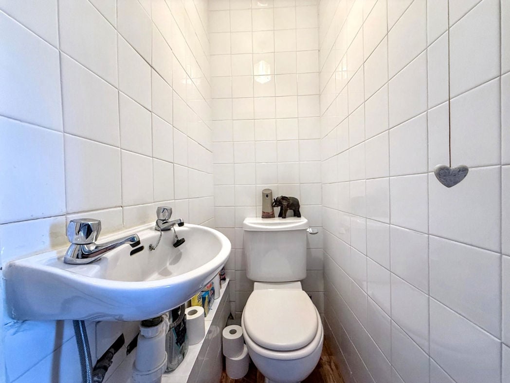 Property image 14 of 16