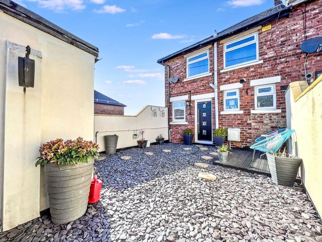 Property image 1 of 16
