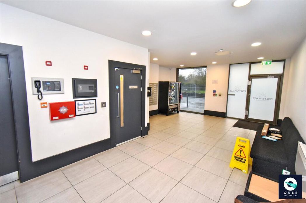 Property image 6 of 9