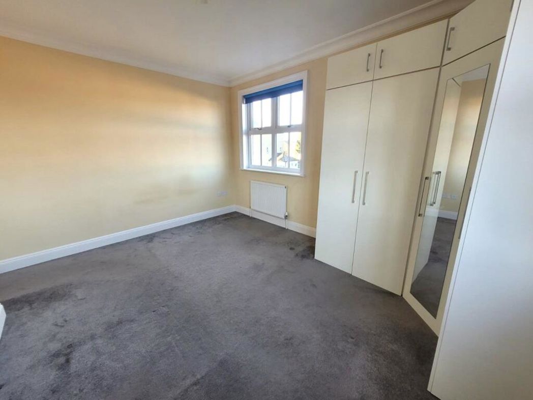 Property image 2 of 12
