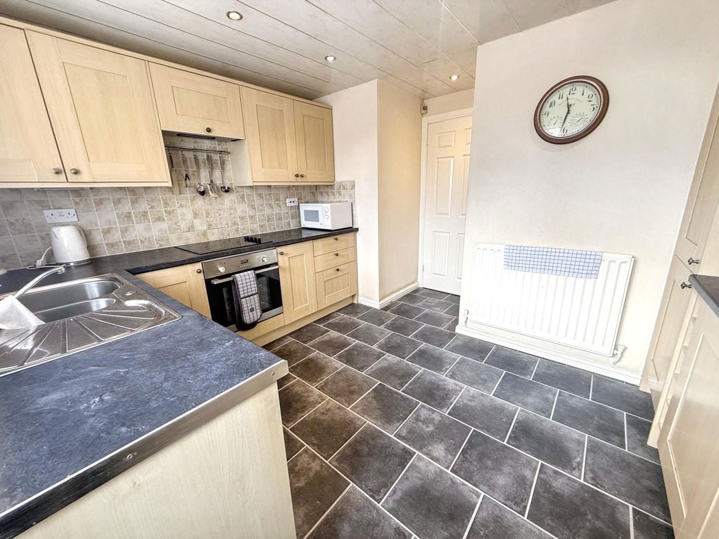Property image 3 of 12