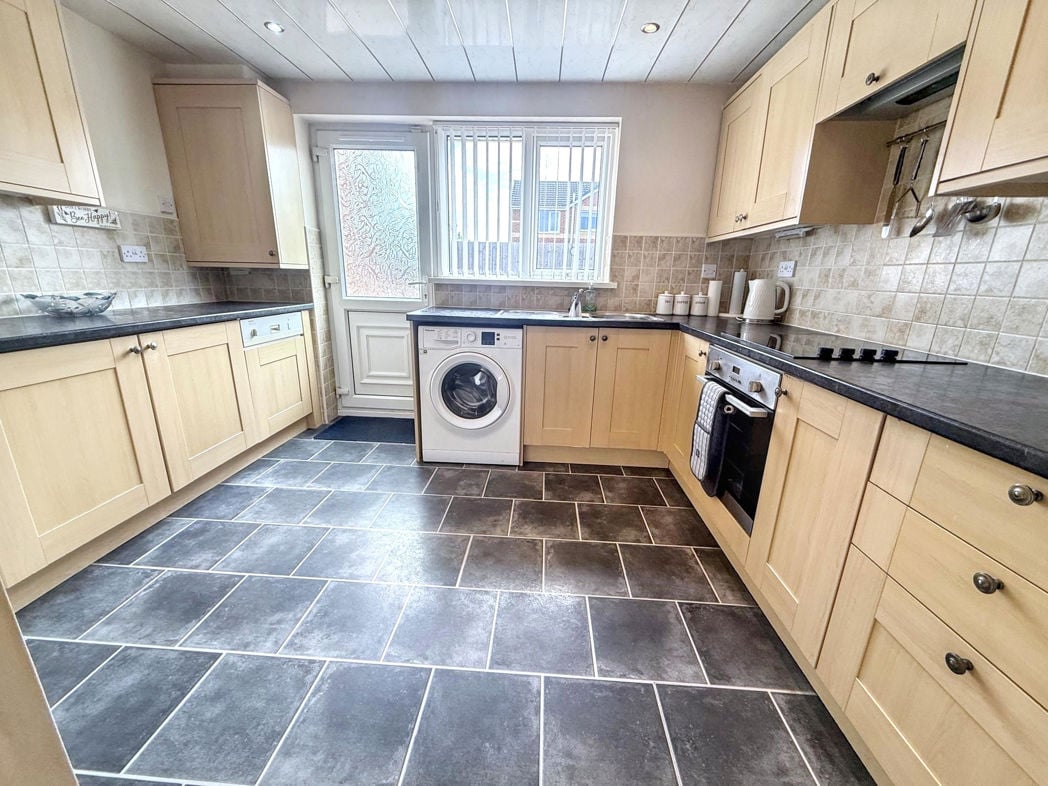 Property image 5 of 12