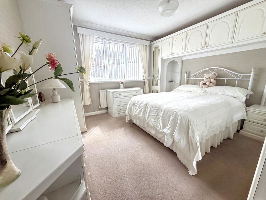 Property image 7 of 12