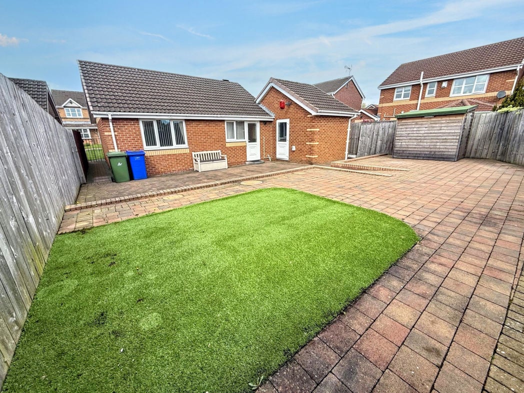 Property image 11 of 12