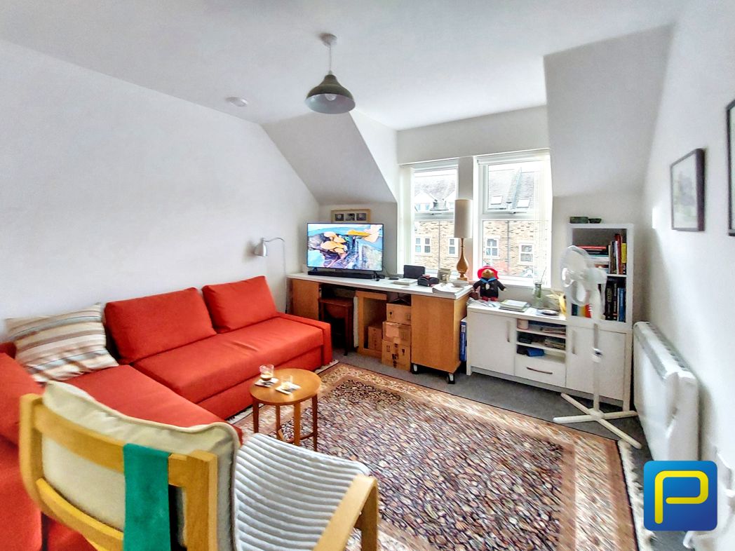Property image 2 of 11