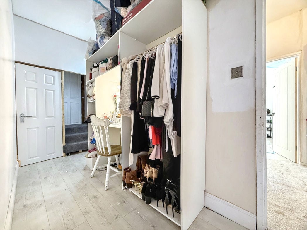 Property image 21 of 28