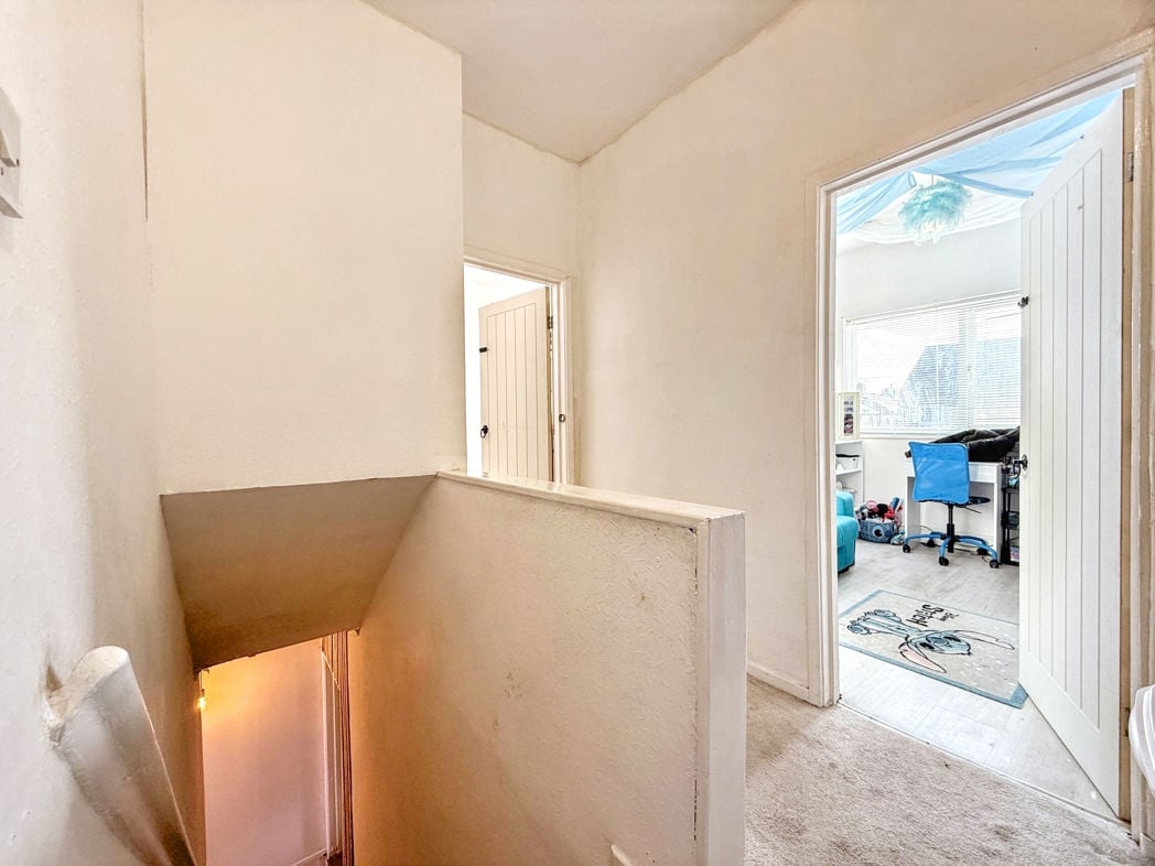 Property image 14 of 28