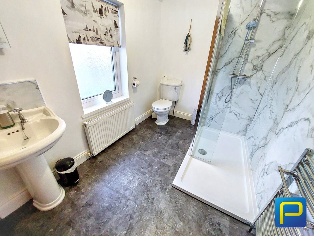 Property image 13 of 22